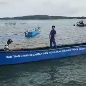 KAPAL NELAYAN HDPE